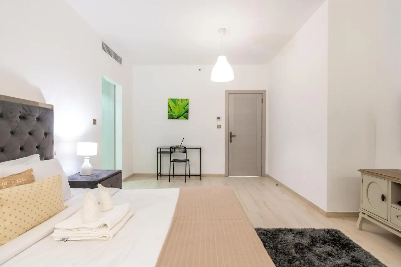 Vacay Lettings Fully Renovated Lux Beachfront 3Bed At Jbr Apartment Dubai United Arab Emirates